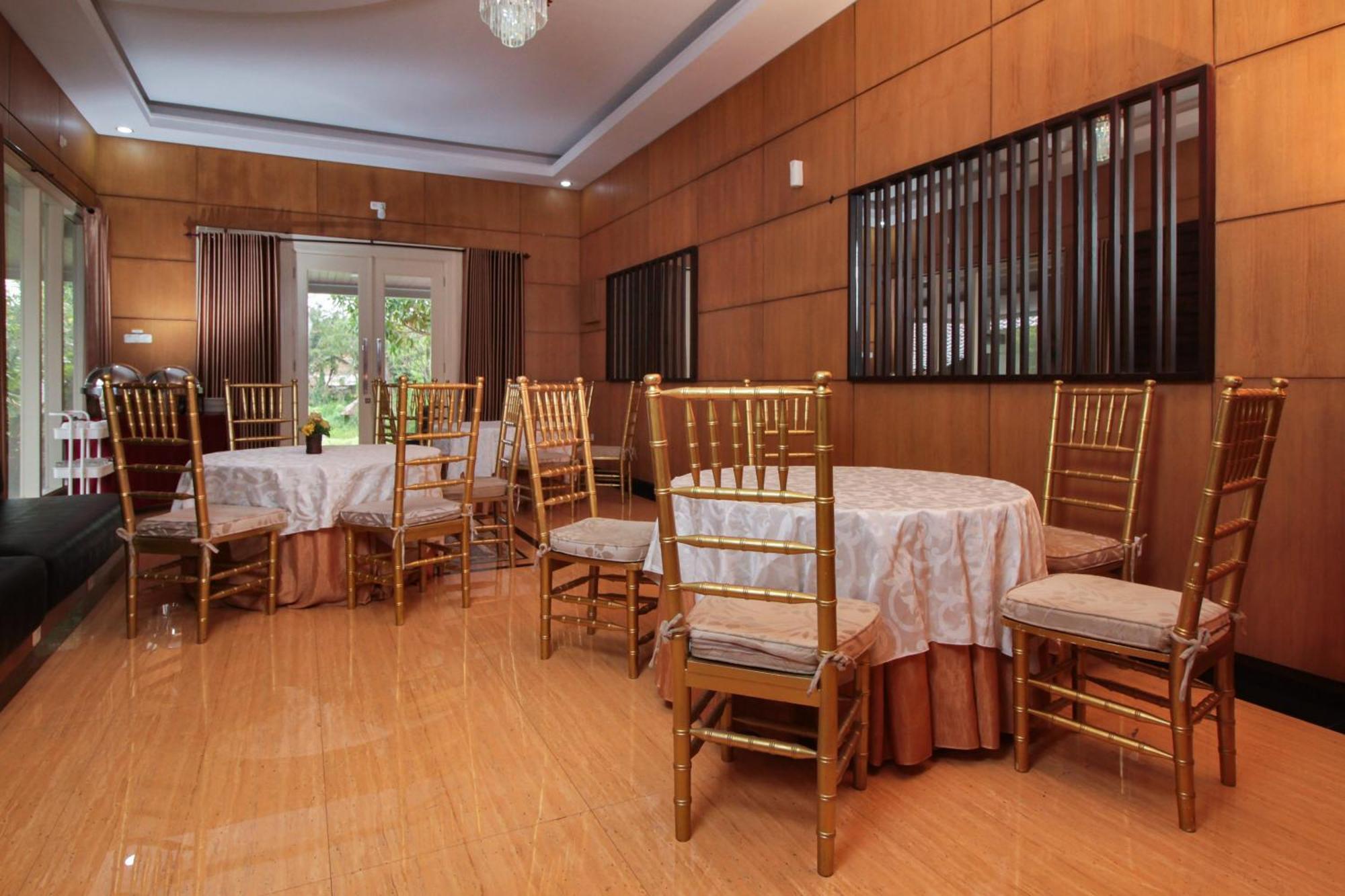 Urbanview Alfiya Hotel Lampung Bandar Lampung Exterior foto